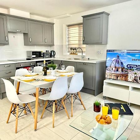 Walnut Luxurious 2-Bedroom With Ensuite - Parking, Netflix, Wifi - Close To Oxford, Bicester & Blenheim Palace Кидлингтон Экстерьер фото