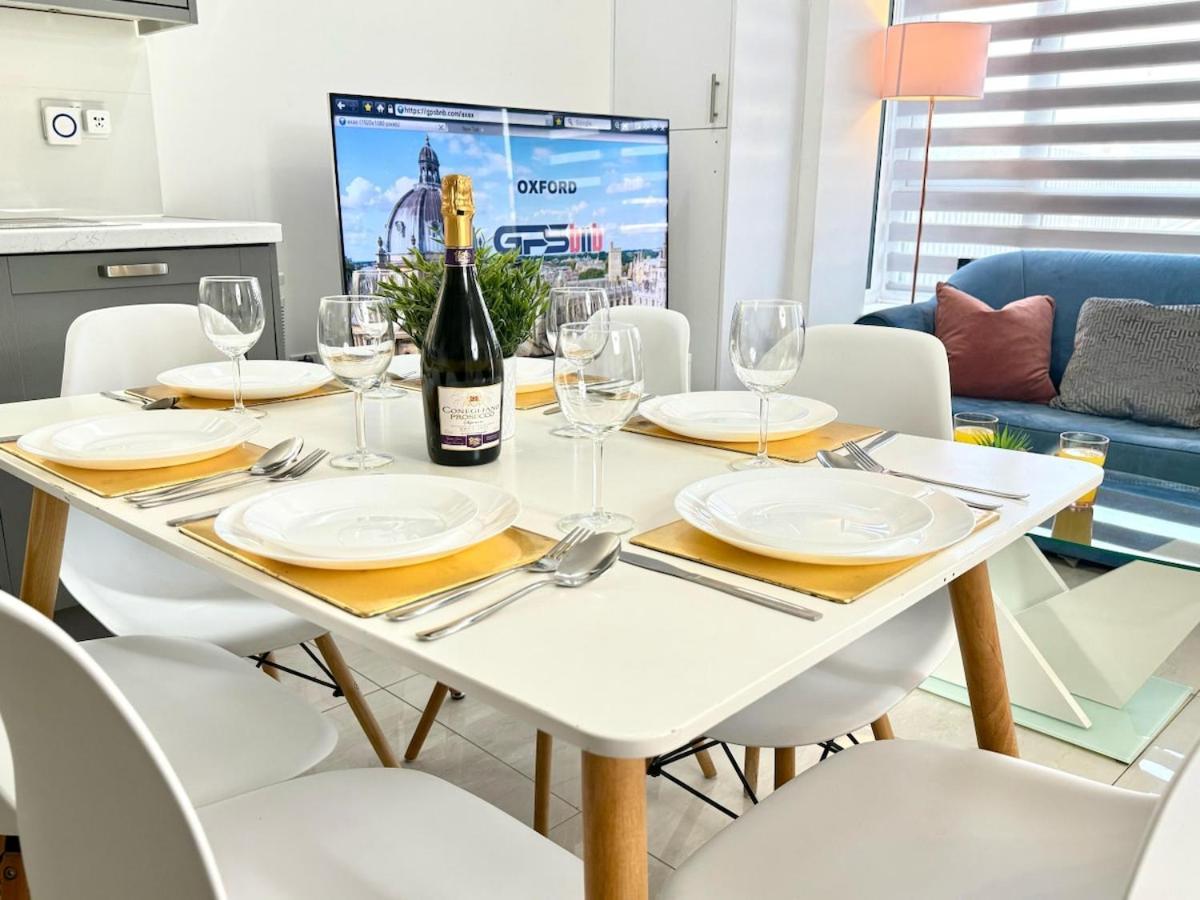 Walnut Luxurious 2-Bedroom With Ensuite - Parking, Netflix, Wifi - Close To Oxford, Bicester & Blenheim Palace Кидлингтон Экстерьер фото