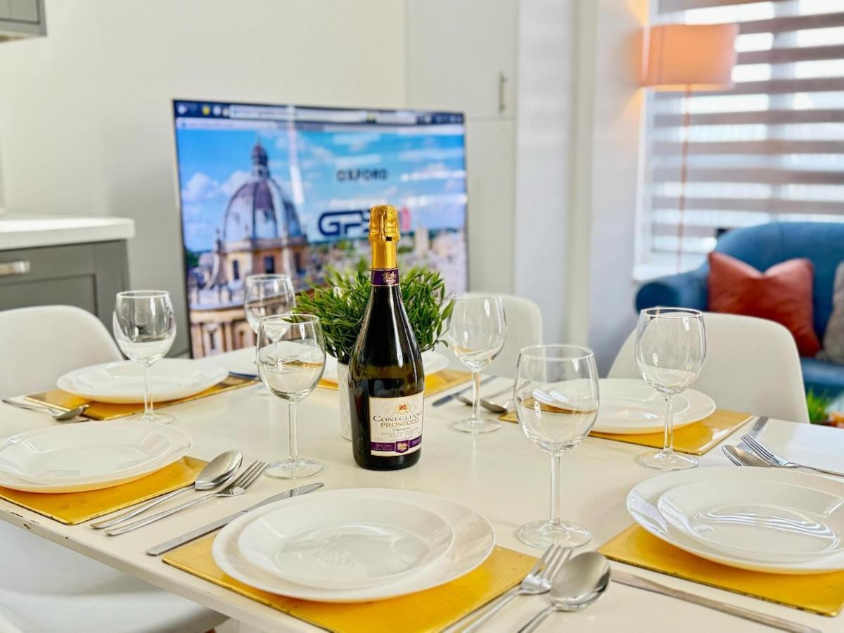 Walnut Luxurious 2-Bedroom With Ensuite - Parking, Netflix, Wifi - Close To Oxford, Bicester & Blenheim Palace Кидлингтон Экстерьер фото