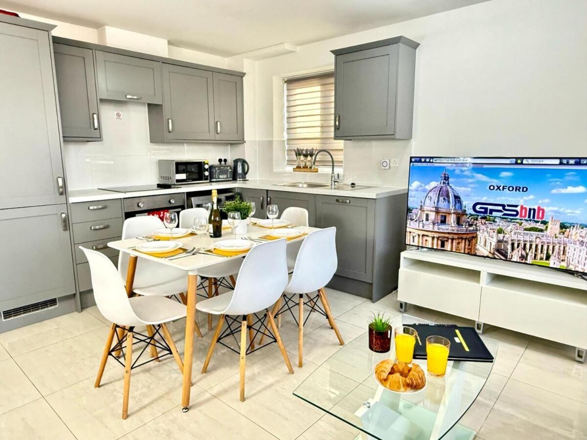 Walnut Luxurious 2-Bedroom With Ensuite - Parking, Netflix, Wifi - Close To Oxford, Bicester & Blenheim Palace Кидлингтон Экстерьер фото